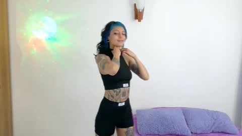 Susan Haze      online show from October 2025 04:05:02 AM