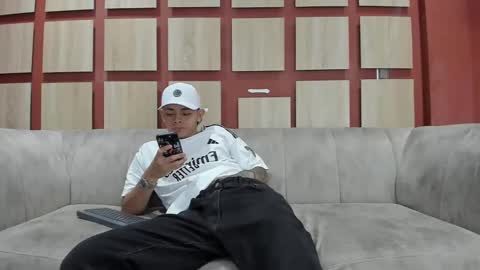 The Best Models online show from February 2025 08:31:01 PM