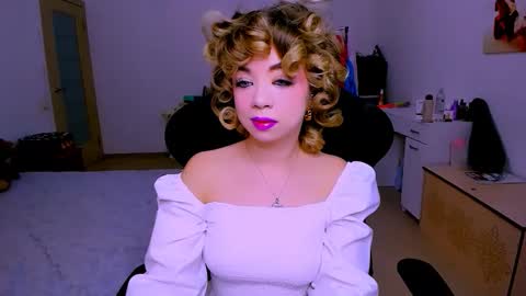 Nicole online show from February 2026 04:43:02 AM