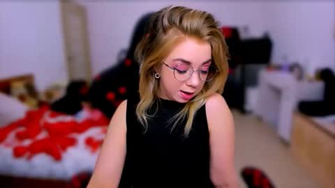 Snapshot of blinkofeyess chatting on March 2026 05:58:02 AM Nicole online show from March 2026 05:58:02 AM