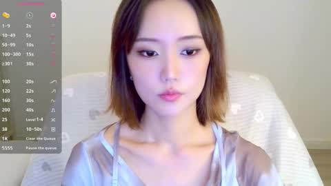 YoYo online show from October 2025 03:13:02 AM