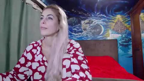 Snapshot of blonde4pasion chatting on January 2025 06:53:02 PM blonde4pasion online show from January 2025 06:53:02 PM
