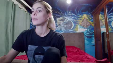 Snapshot of blonde4pasion chatting on March 2025 07:23:01 PM blonde4pasion online show from March 2025 07:23:01 PM