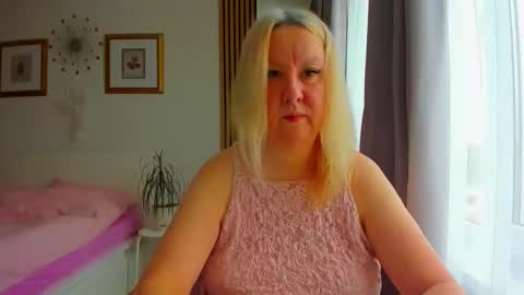 Nicole online show from March 2026 05:21:02 AM