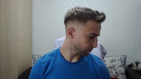 Snapshot of blondeagle chatting on November 2025 07:01:02 PM Mr Blond online show from November 2025 07:01:02 PM