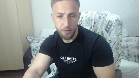 Mr Blond online show from May 2026 08:02:02 PM