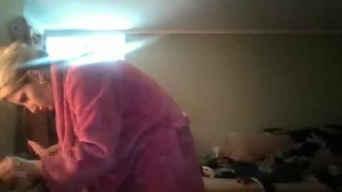 Gia  online show from December 2024 02:30:02 PM