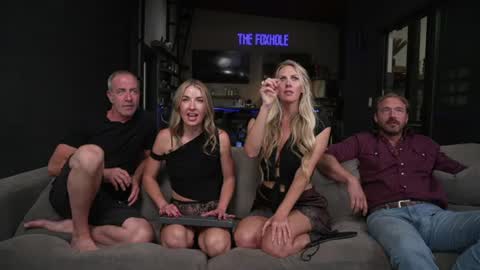 Snapshot of blondefoxsilverfox chatting on June 2026 01:32:01 AM blondefoxsilverfox online show from June 2026 01:32:01 AM