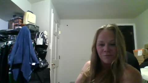 Snapshot of blondetoplease chatting on June 2026 04:55:01 AM blondetoplease online show from June 2026 04:55:01 AM