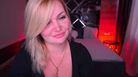 Blonde online show from October 2025 07:17:02 AM