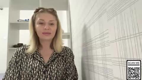 Snapshot of blondie_xoxoxo chatting on November 2025 06:56:02 AM blondie_xoxoxo online show from November 2025 06:56:02 AM