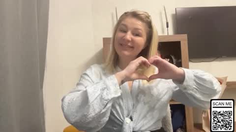 Snapshot of blondie_xoxoxo chatting on December 2025 07:05:01 AM blondie_xoxoxo online show from December 2025 07:05:01 AM