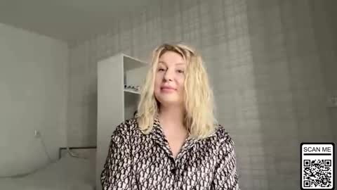 Snapshot of blondie_xoxoxo chatting on February 2026 09:26:01 AM blondie_xoxoxo online show from February 2026 09:26:01 AM