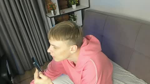Snapshot of blondvibe chatting on April 2026 10:23:02 PM Alik online show from April 2026 10:23:02 PM