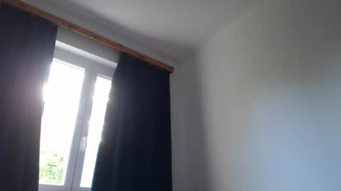 Snapshot of blondyelena chatting on June 2026 05:42:02 AM blondyelena online show from June 2026 05:42:02 AM