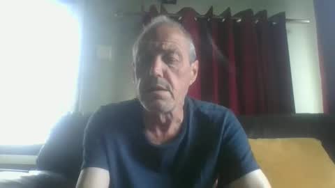 Snapshot of bloody52 chatting on May 2026 08:19:02 AM bloody52 online show from May 2026 08:19:02 AM