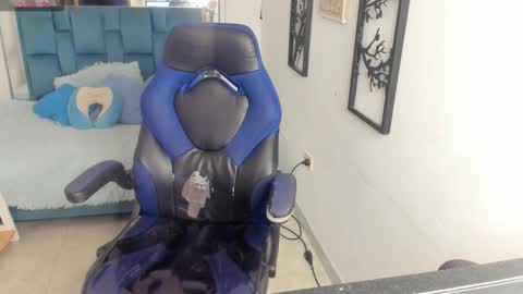 Snapshot of bloom_winxx chatting on February 2026 04:12:02 AM bloom_winxx online show from February 2026 04:12:02 AM