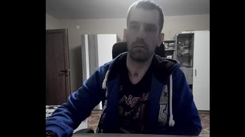 Snapshot of blue_eyed_wolf chatting on January 2026 03:06:01 PM Runaway online show from January 2026 03:06:01 PM