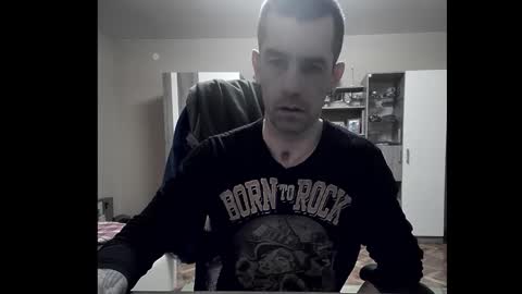 Snapshot of blue_eyed_wolf chatting on February 2026 07:43:01 PM Runaway online show from February 2026 07:43:01 PM
