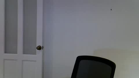 blue_eyes_paul online show from August 2026 10:08:02 PM