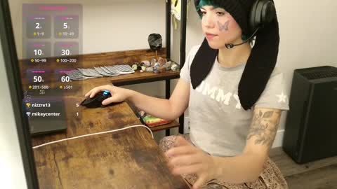 Snapshot of bluedweeb chatting on December 2024 09:30:02 PM Blue online show from December 2024 09:30:02 PM