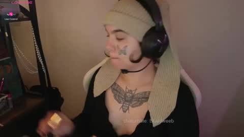 Snapshot of bluedweeb chatting on February 2026 05:00:01 AM Blue online show from February 2026 05:00:01 AM