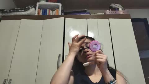 Snapshot of bluee_rose chatting on November 2025 06:13:01 AM rose online show from November 2025 06:13:01 AM