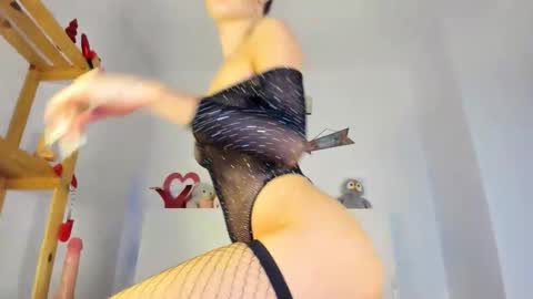 Snapshot of blueee_diamond chatting on May 2026 10:59:02 PM blueee_diamond online show from May 2026 10:59:02 PM