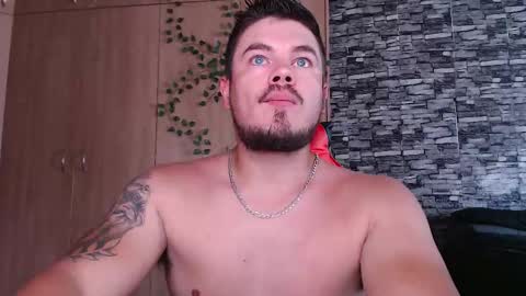 blueeyeboy0 online show from October 2025 07:54:02 AM