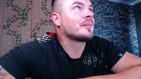 blueeyeboy0 online show from January 2026 10:41:02 AM