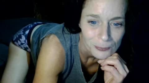 Blueeyedlie online show from March 2026 05:22:01 AM