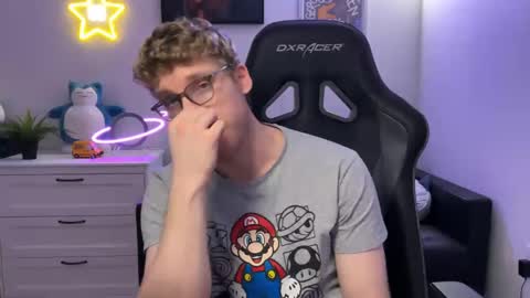 blueeyedtallguy online show from December 2024 04:36:02 AM