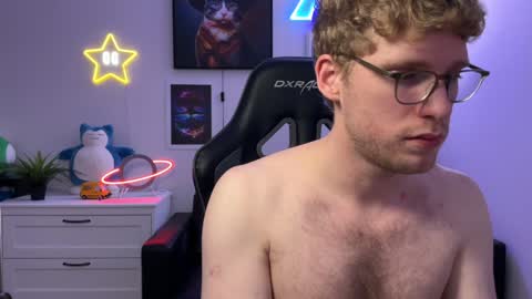 blueeyedtallguy online show from December 2024 03:04:01 AM