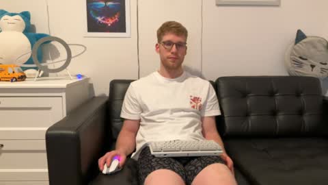 blueeyedtallguy online show from December 2024 08:34:02 AM