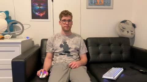 blueeyedtallguy online show from December 2024 07:04:02 AM