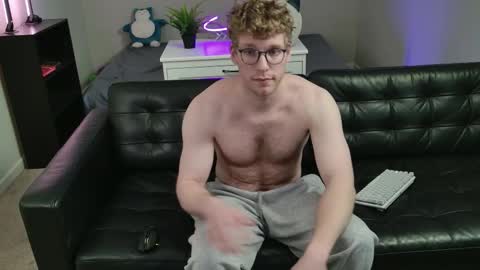 blueeyedtallguy online show from January 2026 10:03:02 PM