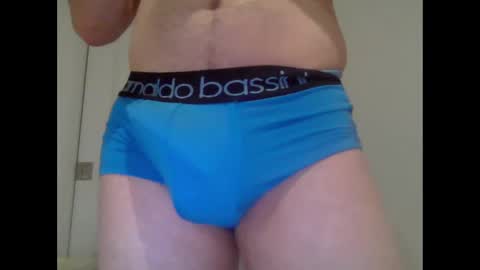 Snapshot of bluemelonc chatting on February 2025 07:37:01 AM bluemelonc online show from February 2025 07:37:01 AM