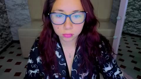 Snapshot of bluemoon_v chatting on April 2026 09:04:02 PM Hi Stream 200pm at 900pm online show from April 2026 09:04:02 PM