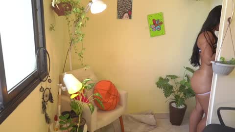 FLORAA online show from January 2025 12:21:01 PM