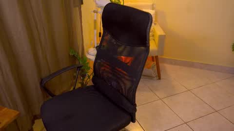 FLORAA online show from February 2026 09:22:02 PM