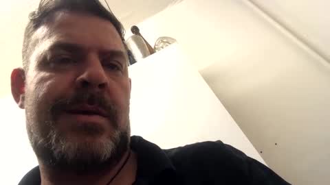 Snapshot of blueylouie8383 chatting on December 2024 01:03:01 AM Blueyloey online show from December 2024 01:03:01 AM