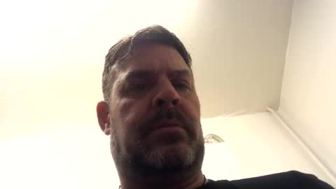 Snapshot of blueylouie8383 chatting on December 2024 09:50:01 PM Blueyloey online show from December 2024 09:50:01 PM