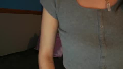 Snapshot of bluntbabe chatting on January 2025 04:33:01 AM Sasha online show from January 2025 04:33:01 AM