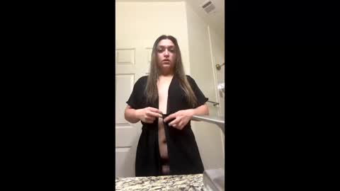 Snapshot of bluntbaby4 chatting on June 2026 07:30:01 PM bluntbaby4 online show from June 2026 07:30:01 PM