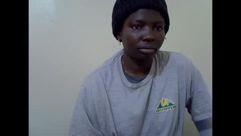 Snapshot of blushing_bunny chatting on March 2026 06:42:01 AM Bunny online show from March 2026 06:42:01 AM