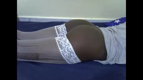 Snapshot of blushing_bunny chatting on March 2026 09:22:02 PM Bunny online show from March 2026 09:22:02 PM