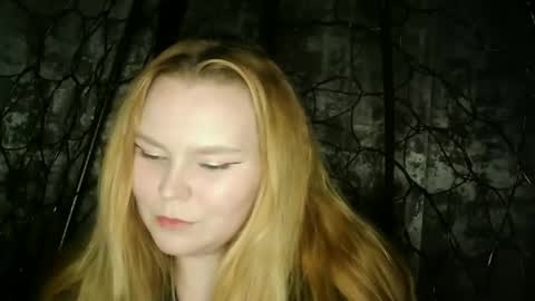 blushing_star online show from September 2025 05:02:01 PM