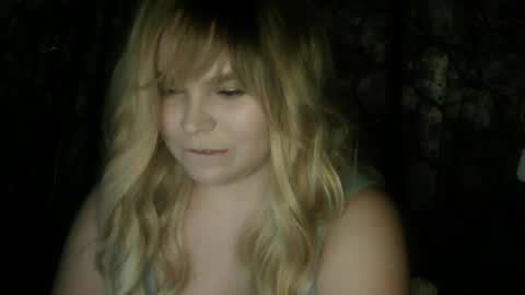 blushing_star online show from December 2025 04:36:02 PM