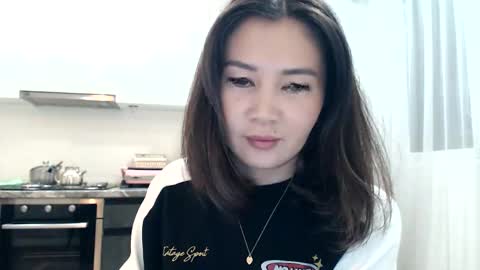 Liya online show from January 2025 04:19:01 PM