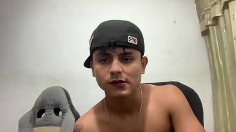 Bob  INDEPENDENT MODEL online show from December 2024 11:41:02 PM